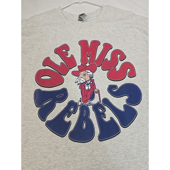 Retro GILDAN University Mississippi Ole Miss REBELS T-SHIRT Large *READ*** - Picture 2 of 10